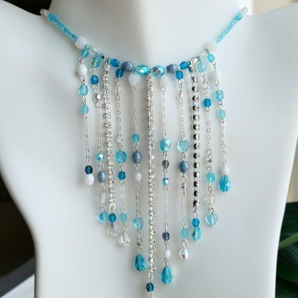 Vintage Czech blue and clear crystal cascade necklace - Picture 5 of 7